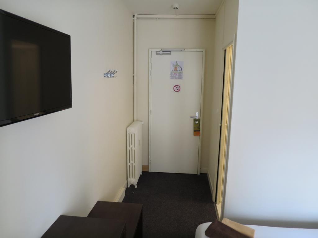 Hotel De La Paix Καν Δωμάτιο φωτογραφία