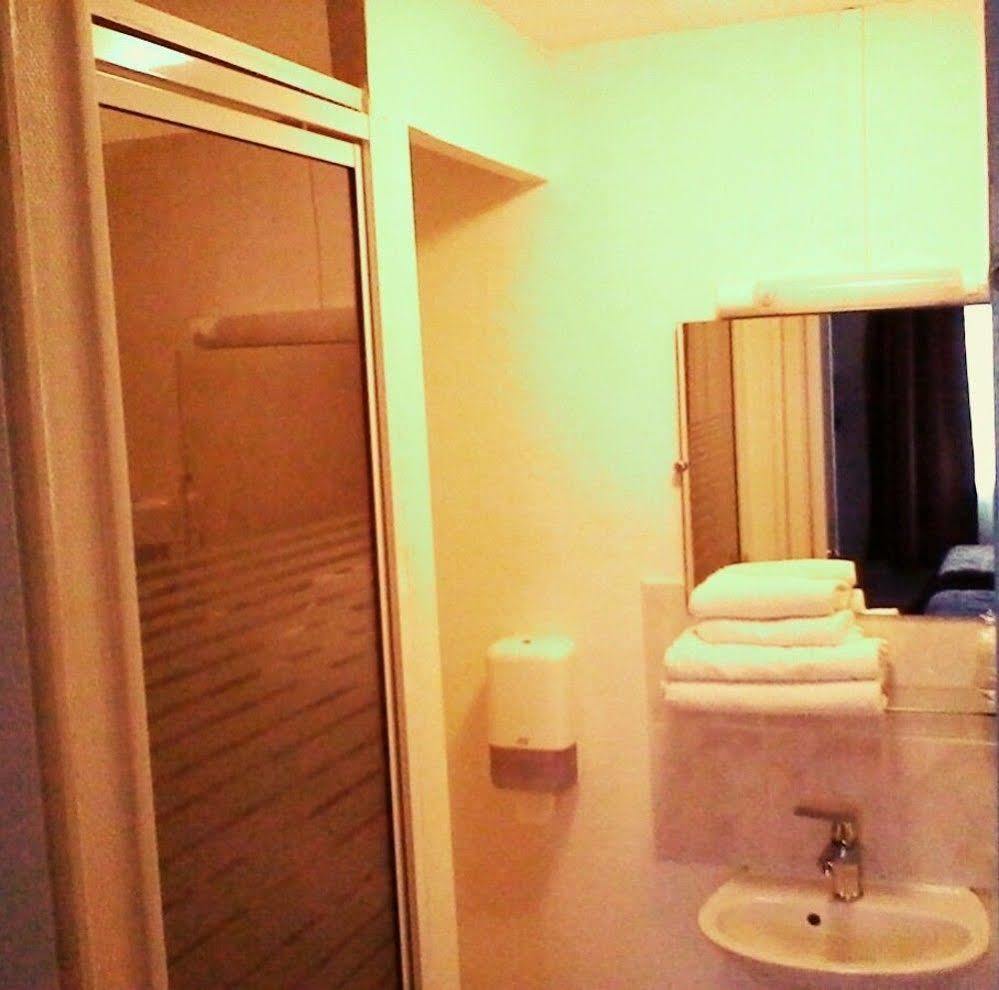 Hotel De La Paix Καν Εξωτερικό φωτογραφία